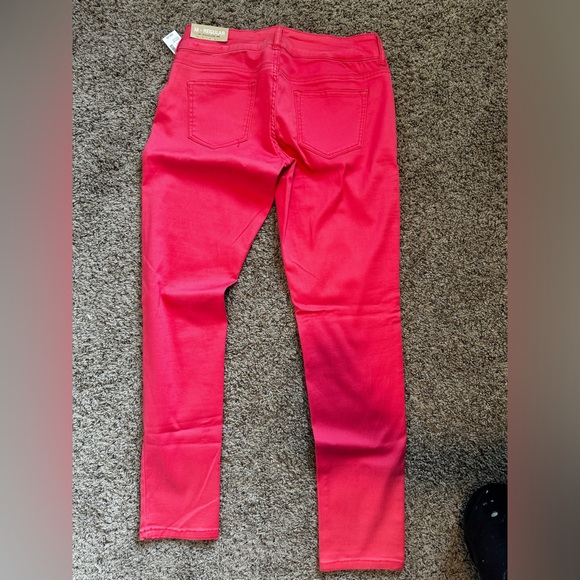 NWT - Maurices Pink Jeggings - Picture 3 of 3